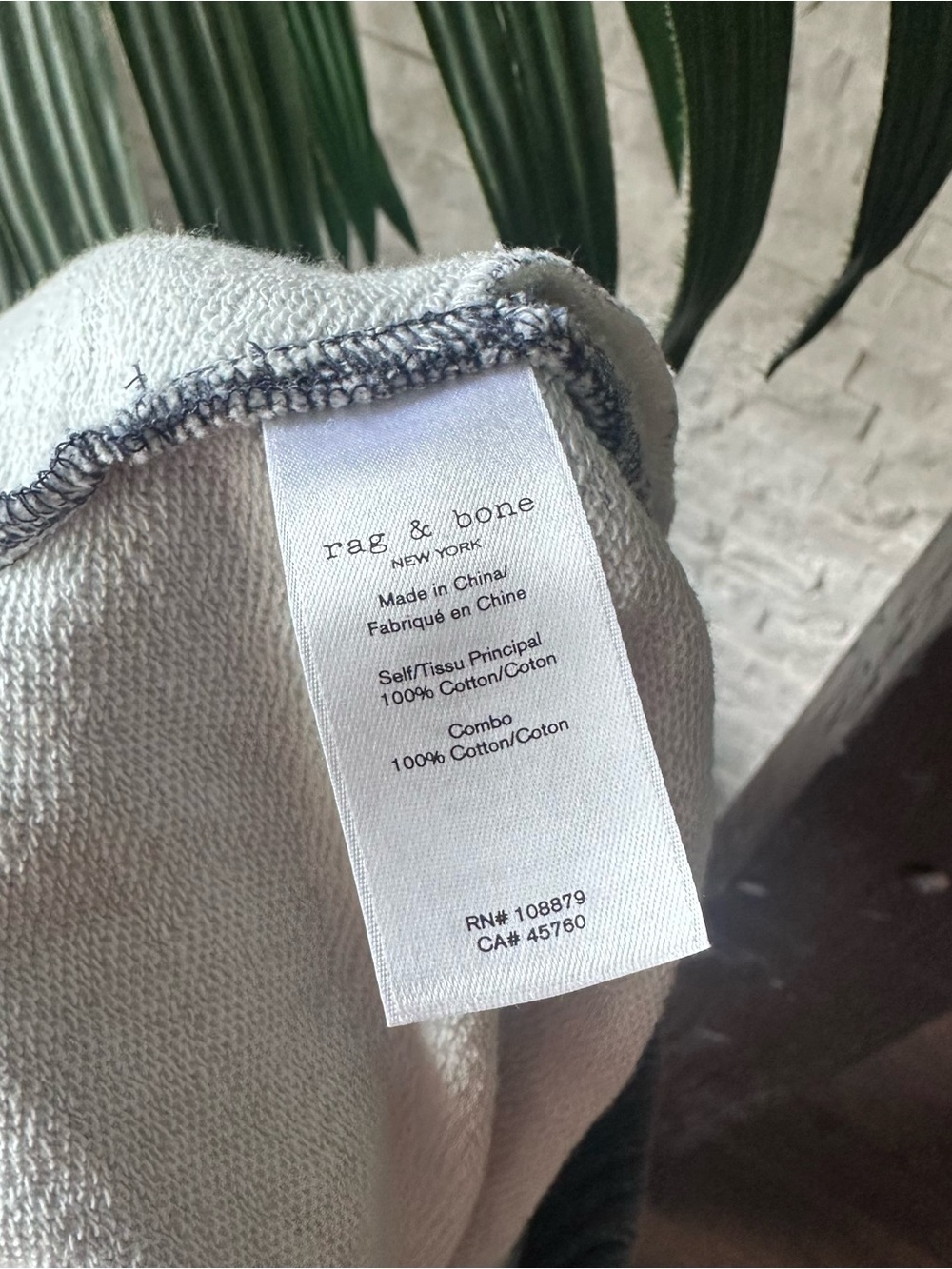 rag & bone Wide-Leg Two Tone Frayed Hem Miramar Jeans in Washed Blue Size Small - Picture 6 of 9